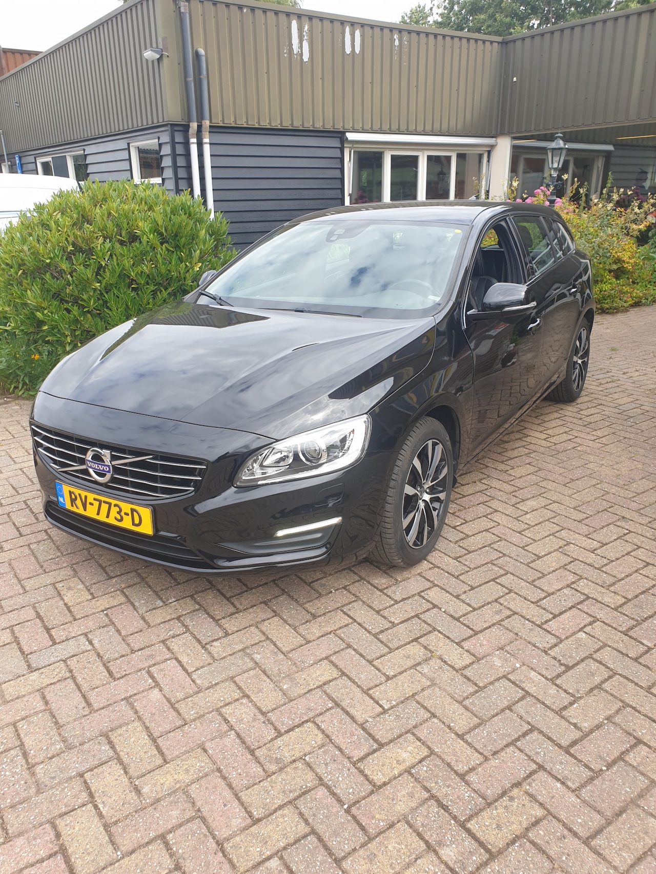 Volvo V60 - 2.0 T3 Polar+ Dynamic - AutoWereld.nl