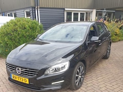 Volvo V60 - 2.0 T3 Polar+ Dynamic Leer, stoel- en stuurverwarming