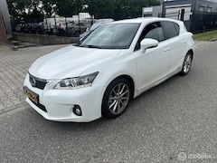 Lexus CT 200h - Business Edition navigatie dealer onderhouden
