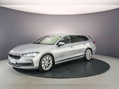 Skoda Superb - Business Edition 1.5 TSI PHEV 204pk DSG Automaat Trekhaak, Adaptive cruise control, Verwar