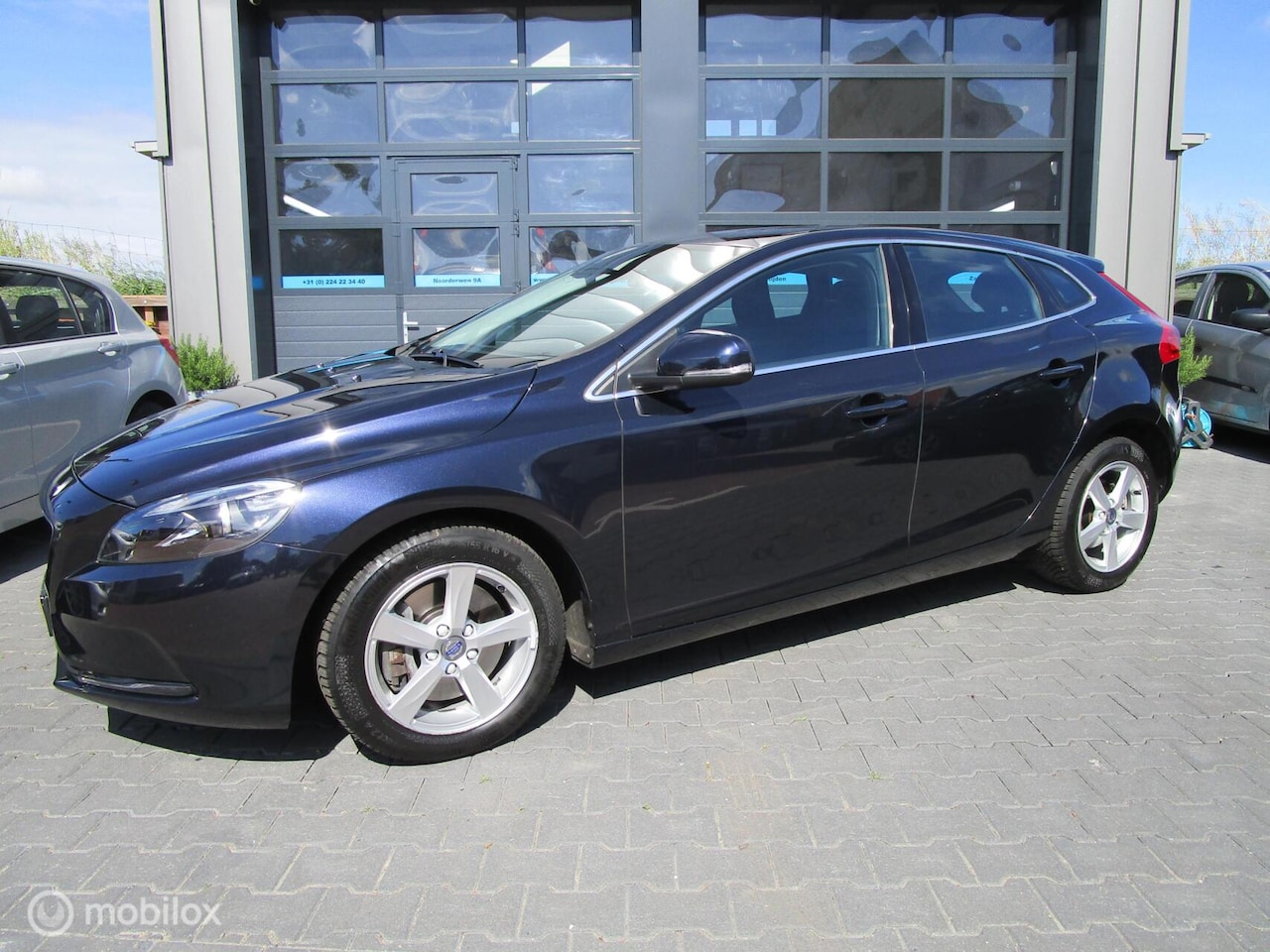 Volvo V40 - 1.5 T2 R-Design 112dkm! Org NL Airco Cruise Trekhaak - AutoWereld.nl