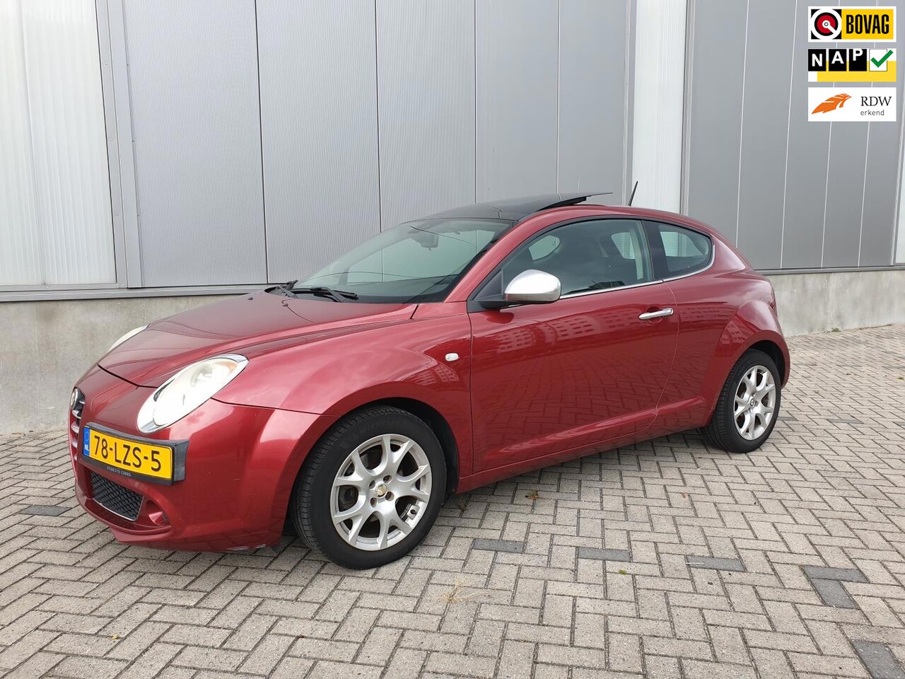Alfa Romeo MiTo - 1.4 T 135 pk Distinctive met schuifdak - AutoWereld.nl
