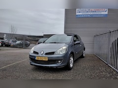 Renault Clio - 1.2-16V Team Spirit Meeuwen koppeling  - apk 07-2026 - nap - nl auto- airco