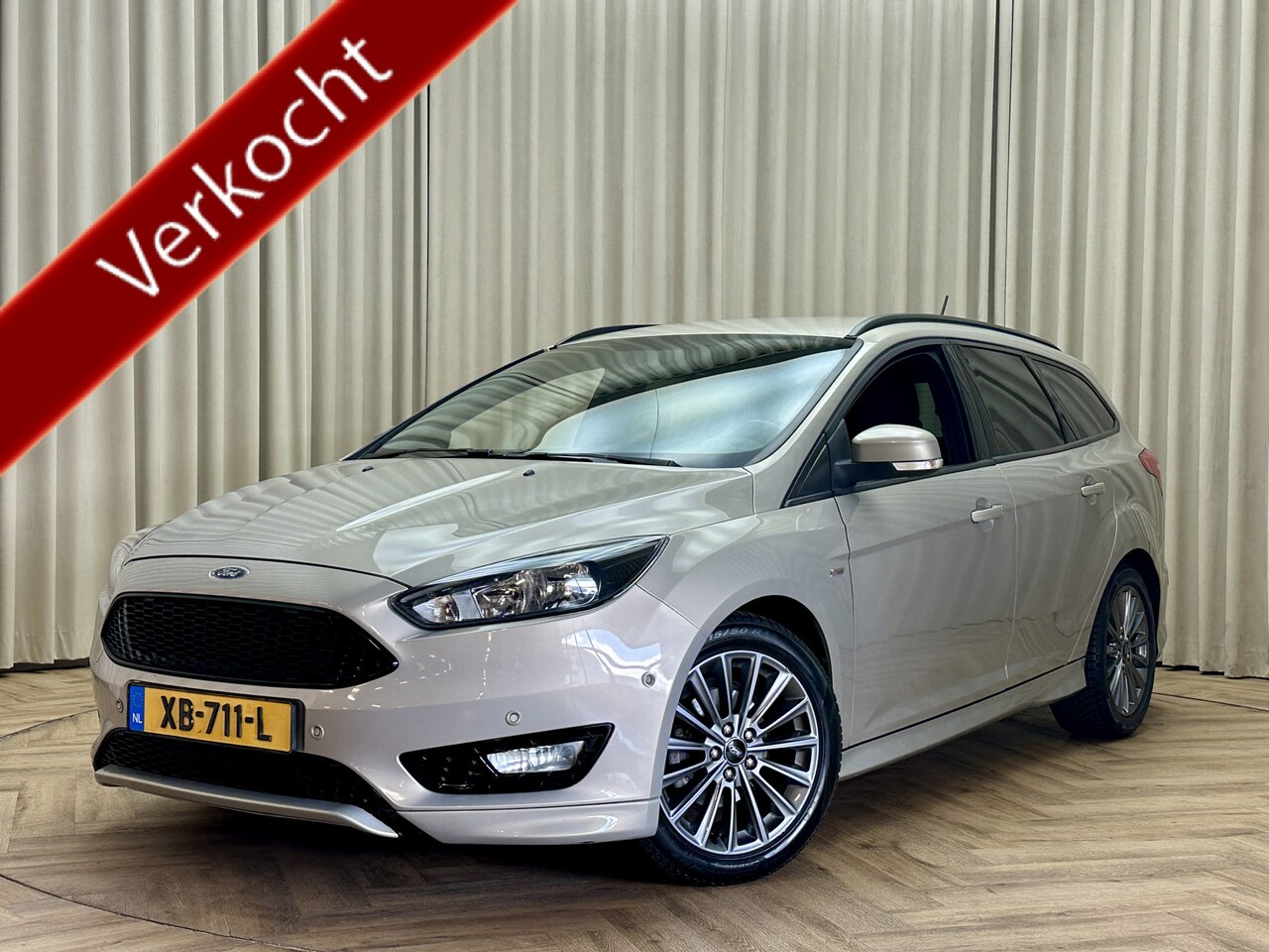 Ford Focus Wagon - 1.0 ST-Line *Nieuwe Motor* Apple CarPlay / Stoel+Stuurverwarming / Navigatie / PDC / Bluet - AutoWereld.nl