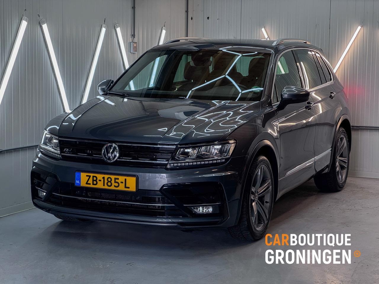 Volkswagen Tiguan - 1.5 TSI Business R-line | 1e EIGENAAR | VIRT DASH | CARPLAY | TREKHAAK | DEALER OH - AutoWereld.nl