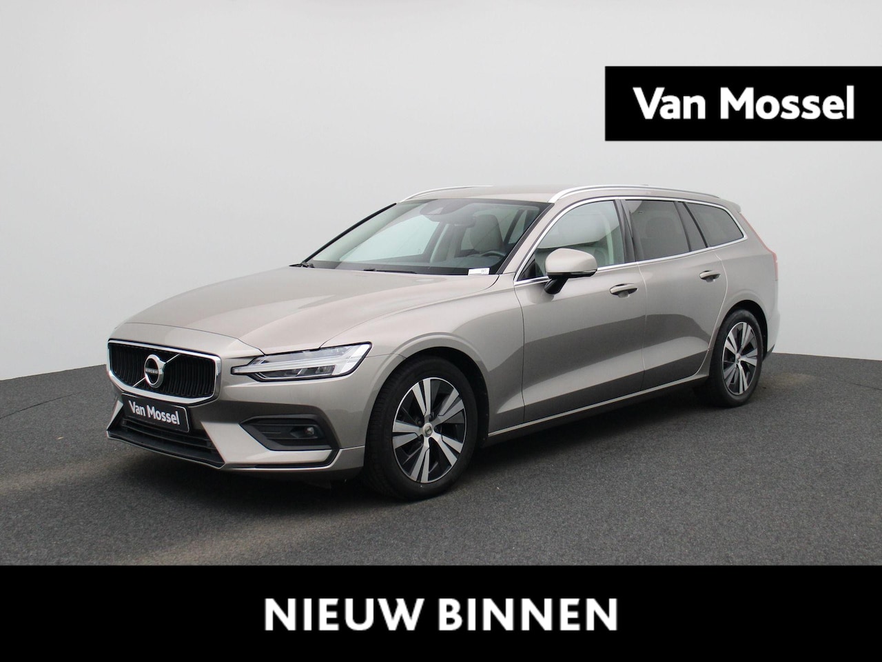 Volvo V60 - 2.0 B3 Momentum | VIRTUAL COKCPIT | CAMERA | STOEL + STUURWIELVERWARMING | CLIMATE CONTROL - AutoWereld.nl