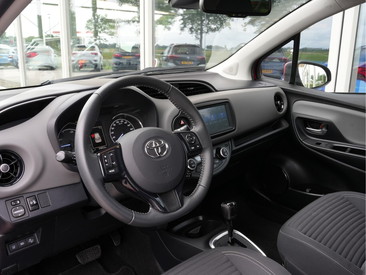 Toyota Yaris - 1.5 Hybrid Dynamic | Climate Control | Camera | Android/Apple Carplay - AutoWereld.nl