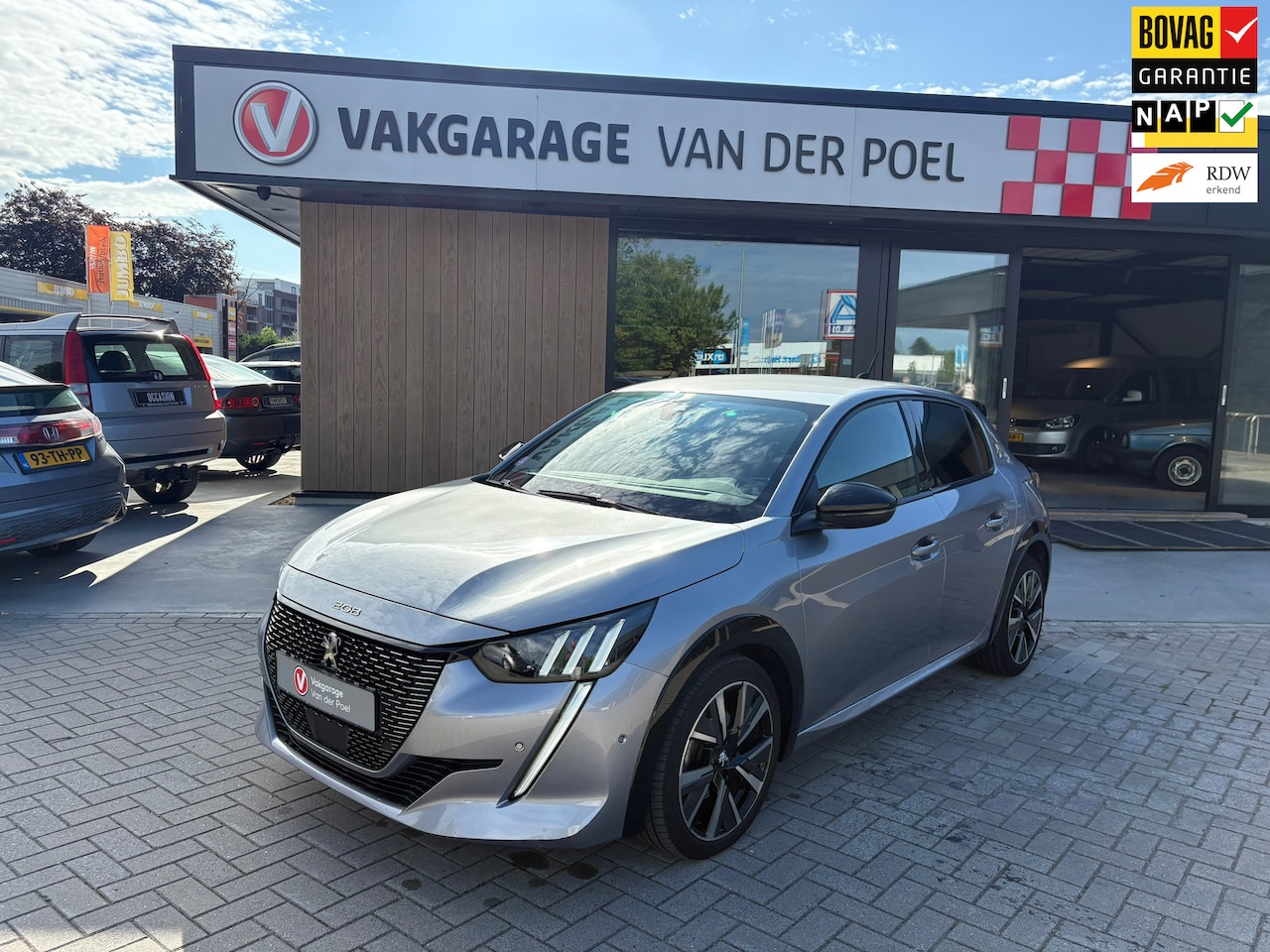 Peugeot 208 - 1.2 PureTech GT 1.2 PureTech GT - AutoWereld.nl