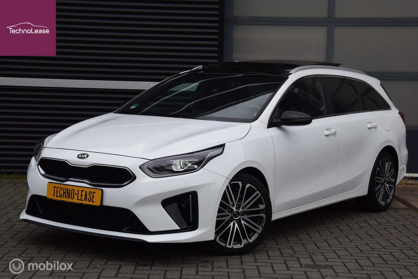 Kia Cee'd Sportswagon - Ceed 1.5 T-GDi DCT7 GT-plusLine Pano Adaptive Cruise Trekhaak LED