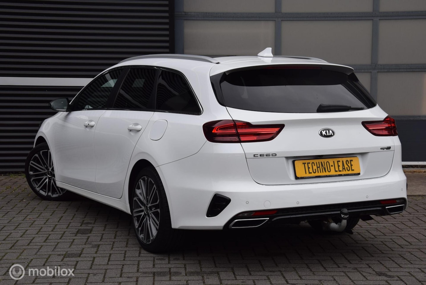 Kia Cee'd Sportswagon - Ceed 1.5 T-GDi DCT7 GT-plusLine Pano Adaptive Cruise Trekhaak LED