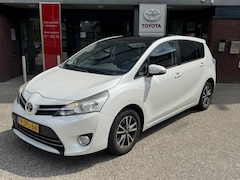 Toyota Verso - 1.8 VVT-i ASPIRATION TREKHAAK 1300KG TREKGEW STOELVERW PANODAK CLIMA CAMERA CRUISE LM-VELG
