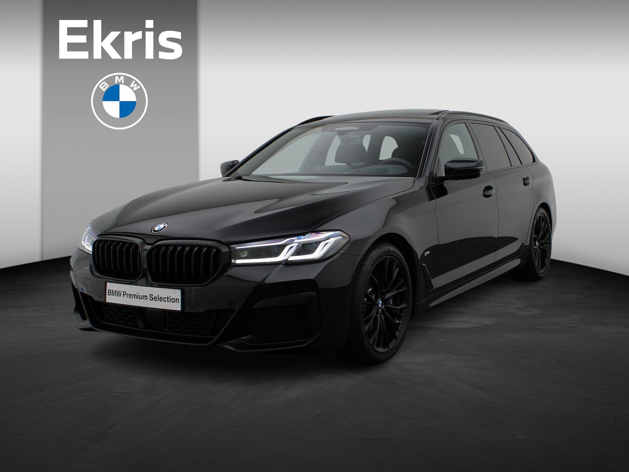 BMW 5-serie Touring - 530i M Sportpakket | Stuurwielrand Verwarmd | Comfort Access | Panoramadak | Driving Assis - AutoWereld.nl