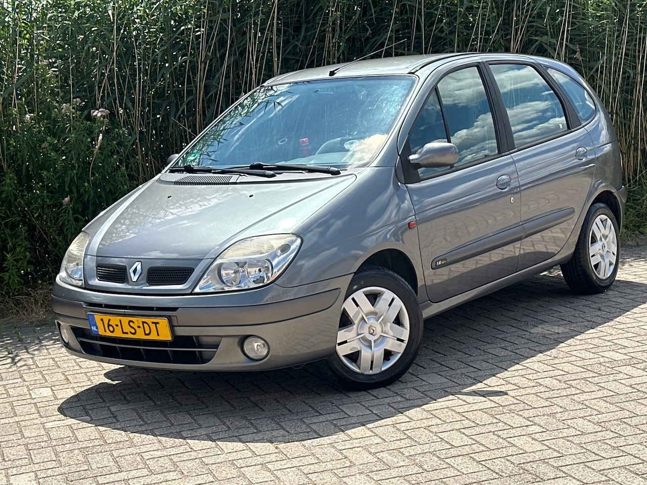 Renault Scénic - 1.6-16V Authentique Airco Elektrische Ramen Trekhaak Nieuwe Apk - AutoWereld.nl