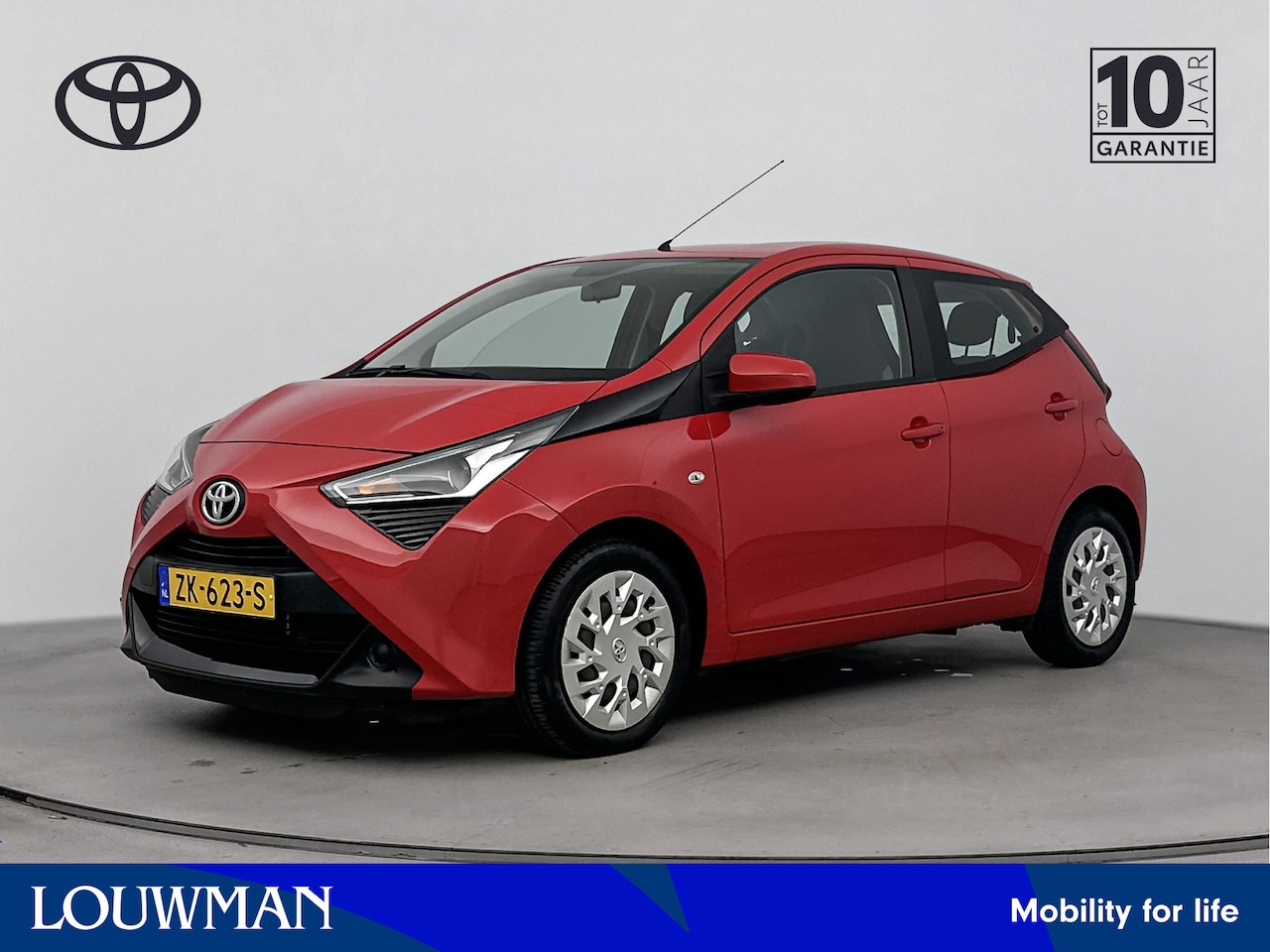 Toyota Aygo - 1.0 VVT-i x-play limited | Airco | Parkeercamera | - AutoWereld.nl