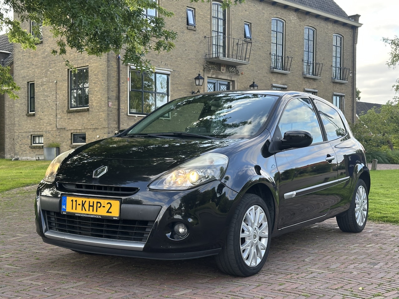 Renault Clio - 1.2 TCe Sélection Business Sport 1.2 TCe Sélection Business Sport NAP * sportieve auto - AutoWereld.nl