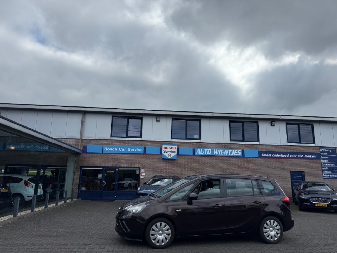 Opel Zafira Tourer - 1.4 Turbo 88kw | Business+ | Airco | Navi - AutoWereld.nl