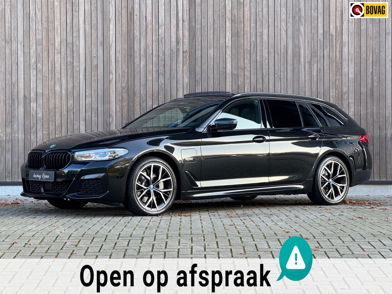 BMW 5-serie Touring - 530e xDrive / M-Sport / Pano / ACC / 19' - AutoWereld.nl