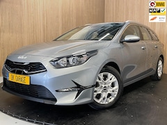 Kia Cee'd Sportswagon - Ceed 1.5 T-GDi DynamicPlusLine|160PK|AUTOMAAT|KEYLESS|LEDER|CARPLAY|CAMERA|CRUISE, CLIMATE