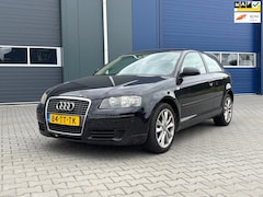 Audi A3 - 1.6 Attraction Pro Line Business | Airco + Cruise |
