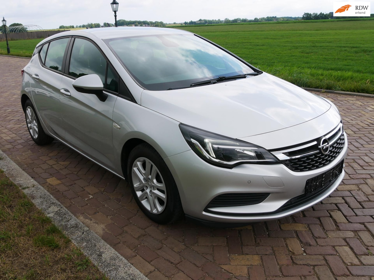 Opel Astra - 1.6 CDTI Business+ AC NAVI ** MARGE CAR ** - AutoWereld.nl