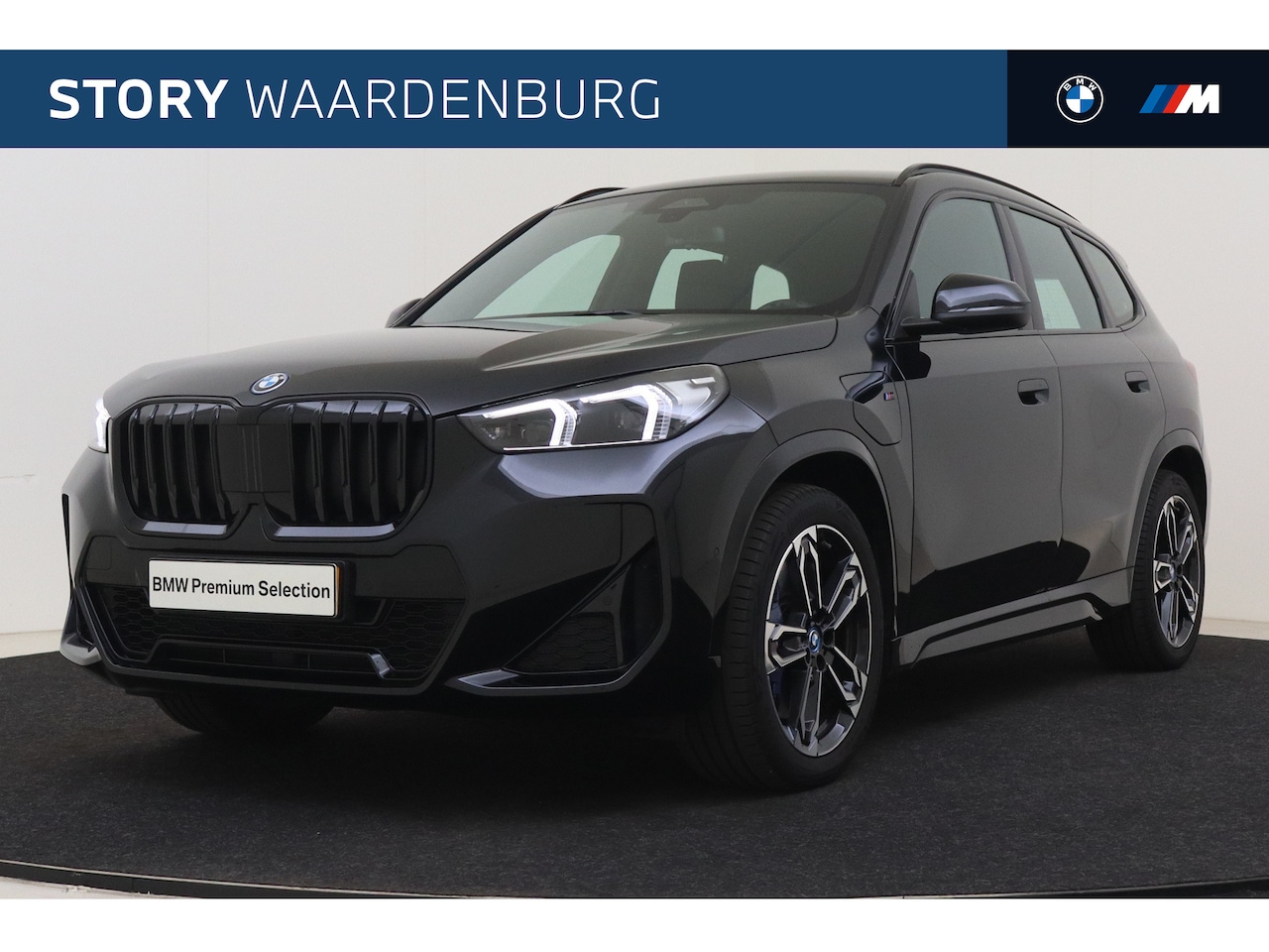 BMW X1 - xDrive25e M Sport Automaat / Trekhaak / Sportstoelen / Achteruitrijcamera / Adaptieve LED - AutoWereld.nl