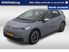 Volkswagen ID.3 - First Plus 58 kWh / Navigatie / LED / Camera / Parkeersensoren V+A / Afneembare trekhaak /