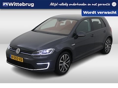 Volkswagen e-Golf - E-DITION Navigatie / LED verlichting / Parkeersensoren / Clima / Verwarmbare voorruit