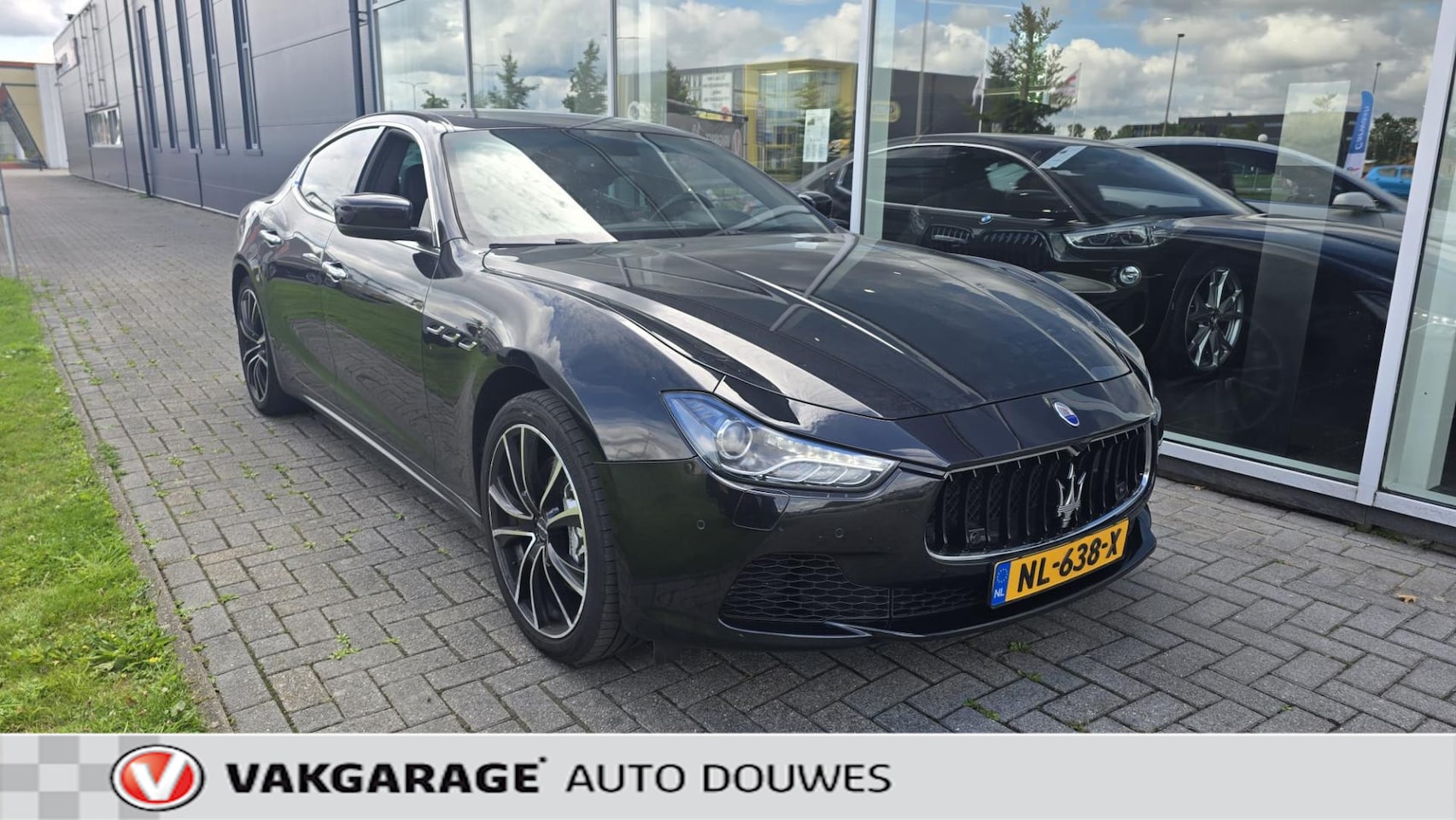 Maserati Ghibli - 3.0 | 6 cilinder |330PK |Automaat |Leder |Camera - AutoWereld.nl