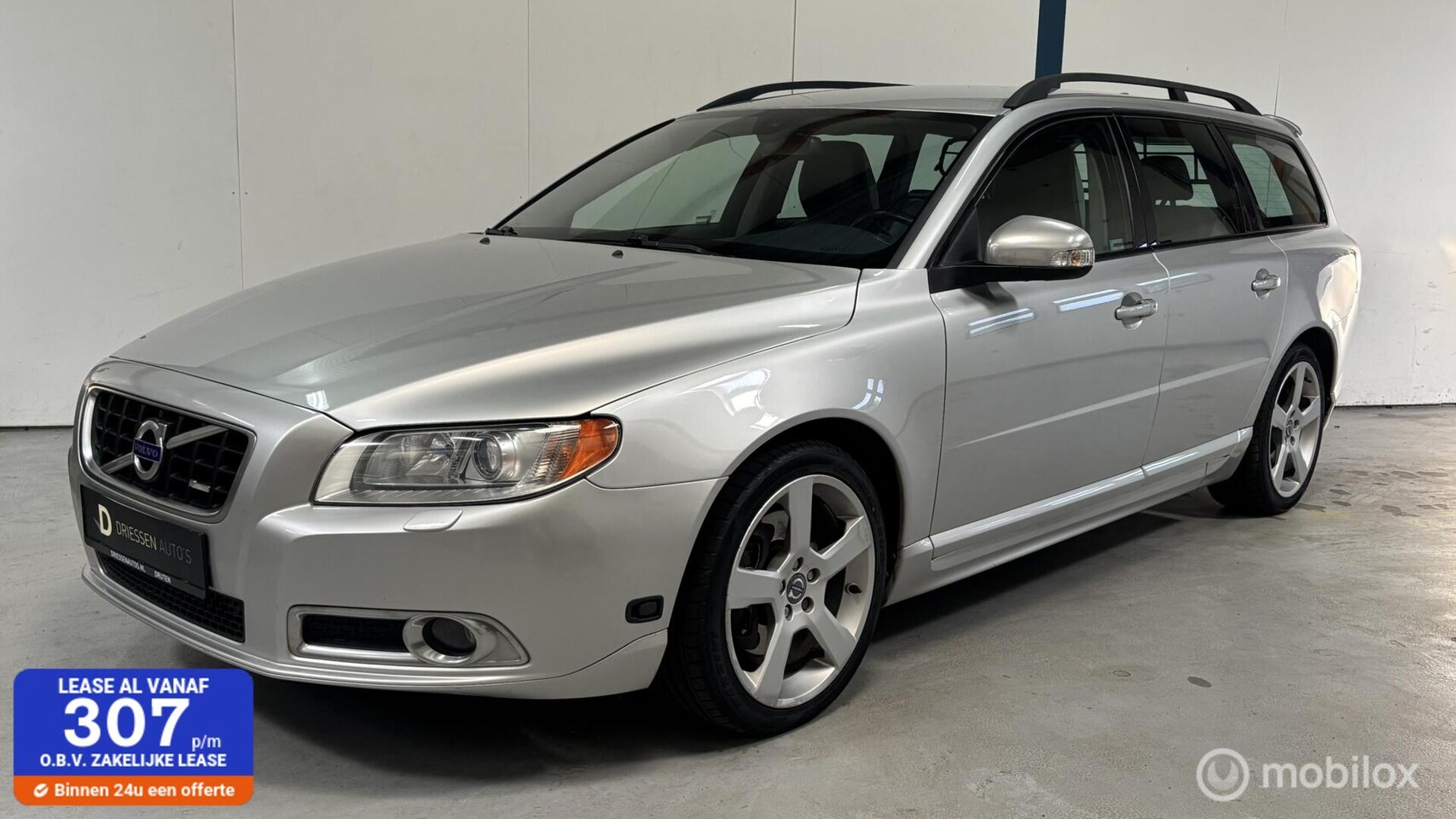 Volvo V70 - 2.5T R-Design AUTOMAAT / LEER / XENON - AutoWereld.nl