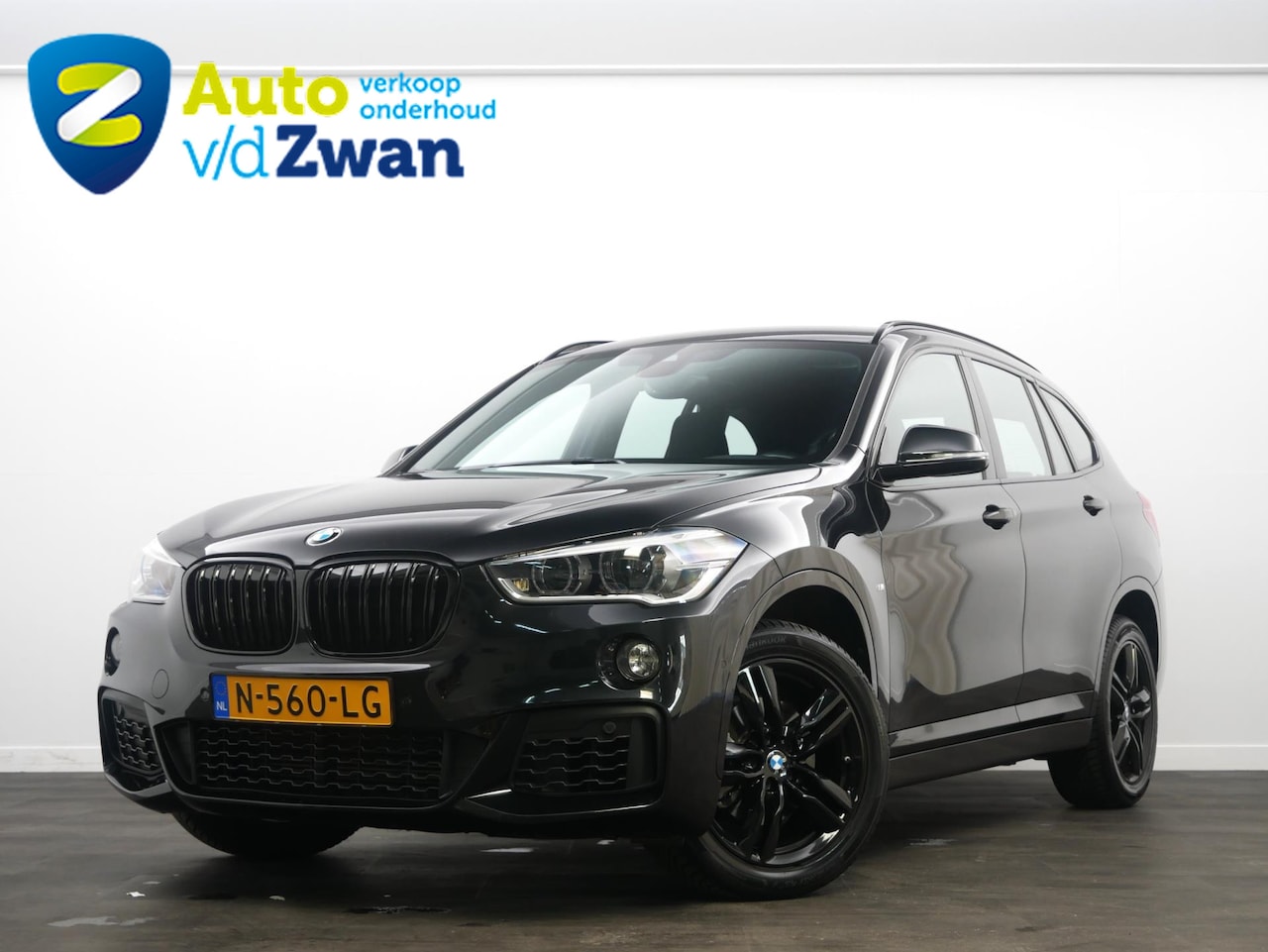 BMW X1 - SDrive18i High Executive M-pakket/Navi/Trekhaak - AutoWereld.nl