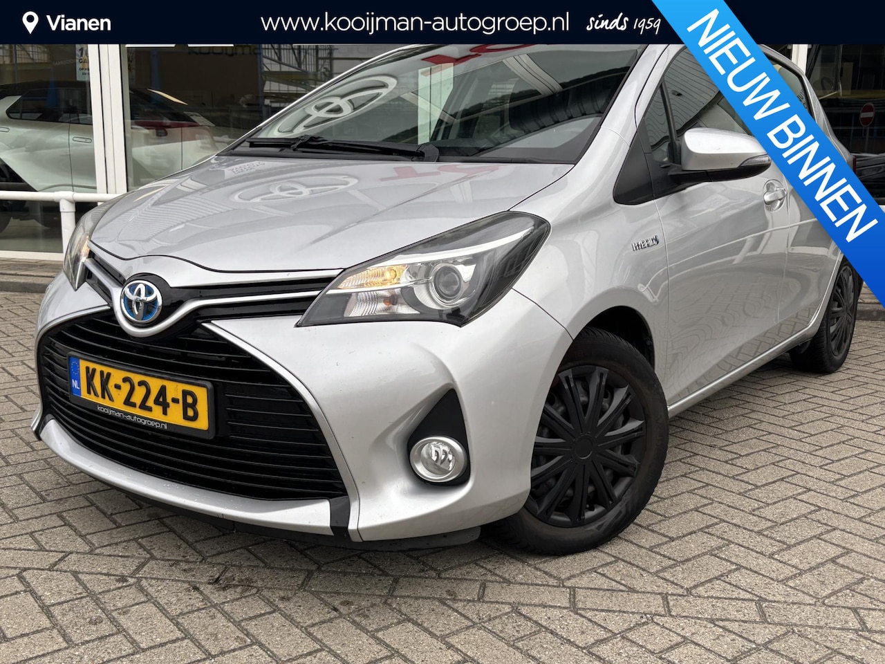 Toyota Yaris - 1.5 Hybrid Aspiration SLECHTS 96.000KM, ZEER NETTE AUTO! - AutoWereld.nl