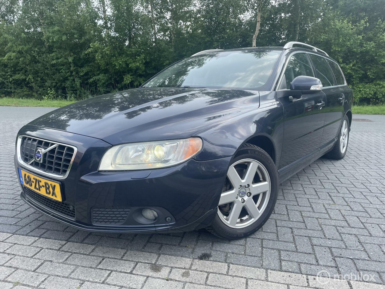 Volvo V70 - 2.4 D5 AWD Summum Apk 6-2026! - AutoWereld.nl