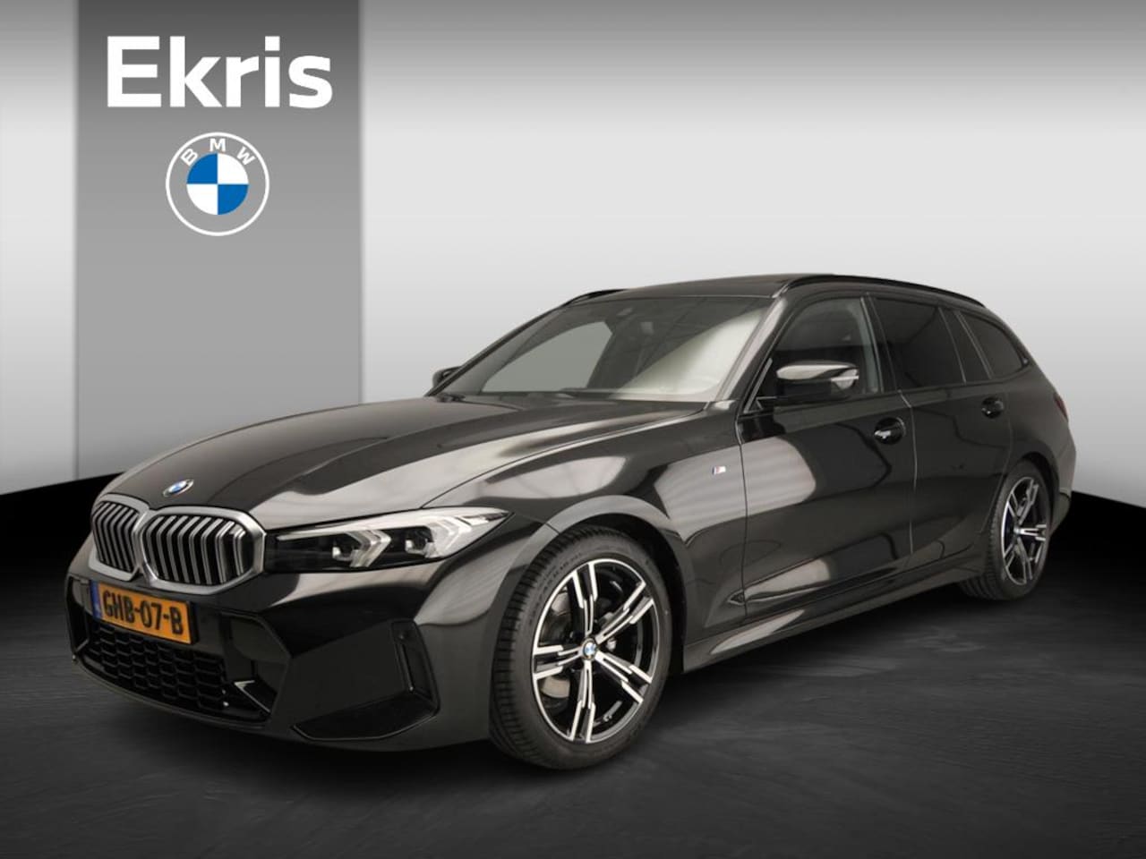 BMW 3-serie Touring - 318i | M-Sportpakket | LED | Leder | Navigatie | Schuifdak | Sportstoelen | DAB | Hifi spe - AutoWereld.nl