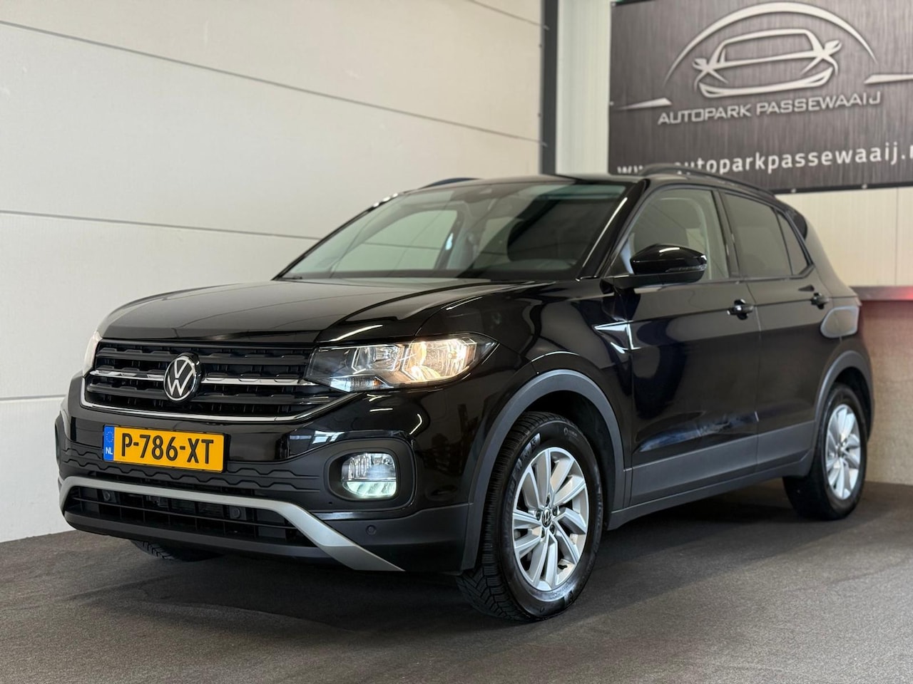 Volkswagen T-Cross - 1.0 TSI Life Apple Carplay, ACC, NAP, BTW, Lane-Assist, Parkeersensoren, Airco - AutoWereld.nl