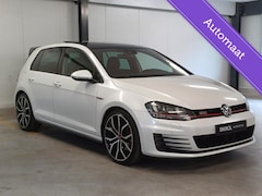 Volkswagen Golf - 2.0 TSI GTI Performance Aut. (Pano/ACC/ECC)