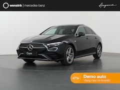 Mercedes-Benz A-klasse - 250e Business Solution AMG | Panoramadak | Sfeerverlichting | Achteruitrijcamera |