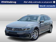 Volkswagen Passat Variant - 1.4 TSI PHEV GTE Business / Panorama dak / Elektrisch verstelbare stoelen / Massage functi
