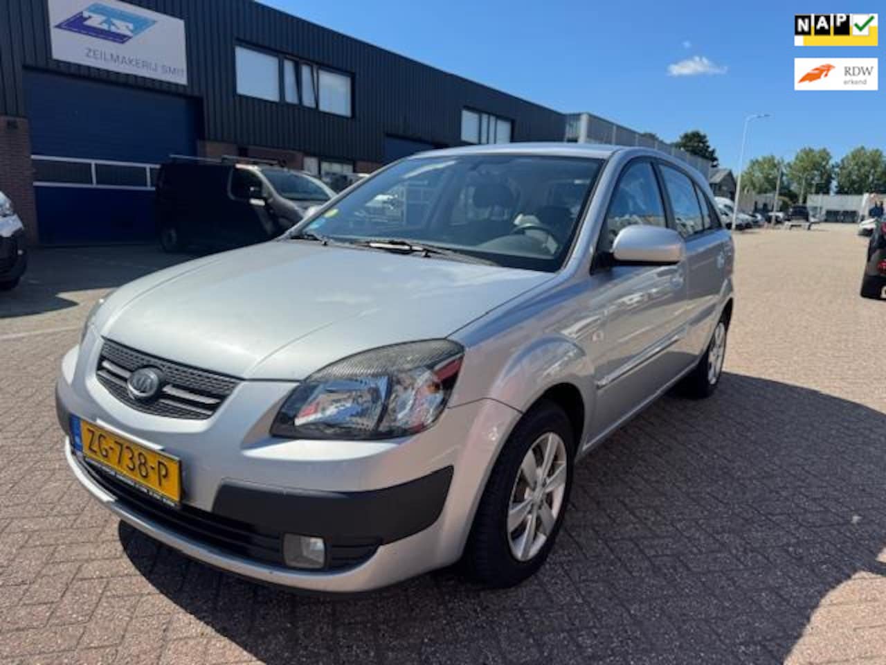 Kia Rio - 1.4 Fifteen Sport 1.4 Fifteen Sport - AutoWereld.nl