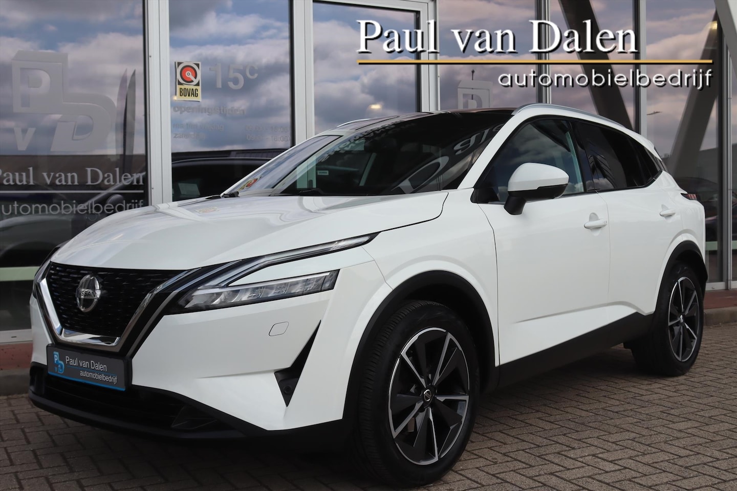Nissan Qashqai - 1.3 MHEV 158PK AUTOMAAT TEKNA PLUS Panodak | Navi | Head Up | 360Camera | Electr.Klep | Me - AutoWereld.nl