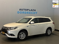 Mitsubishi Outlander - 2.4 PHEV Pure CAMERA / TREKHAAK