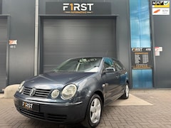 Volkswagen Polo - 1.4-16V Highline Airco 5Deurs