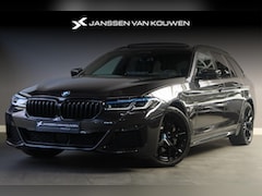 BMW 5-serie Touring - 530e M Sport Panoramadak Harman Kardon Laser Head-Up