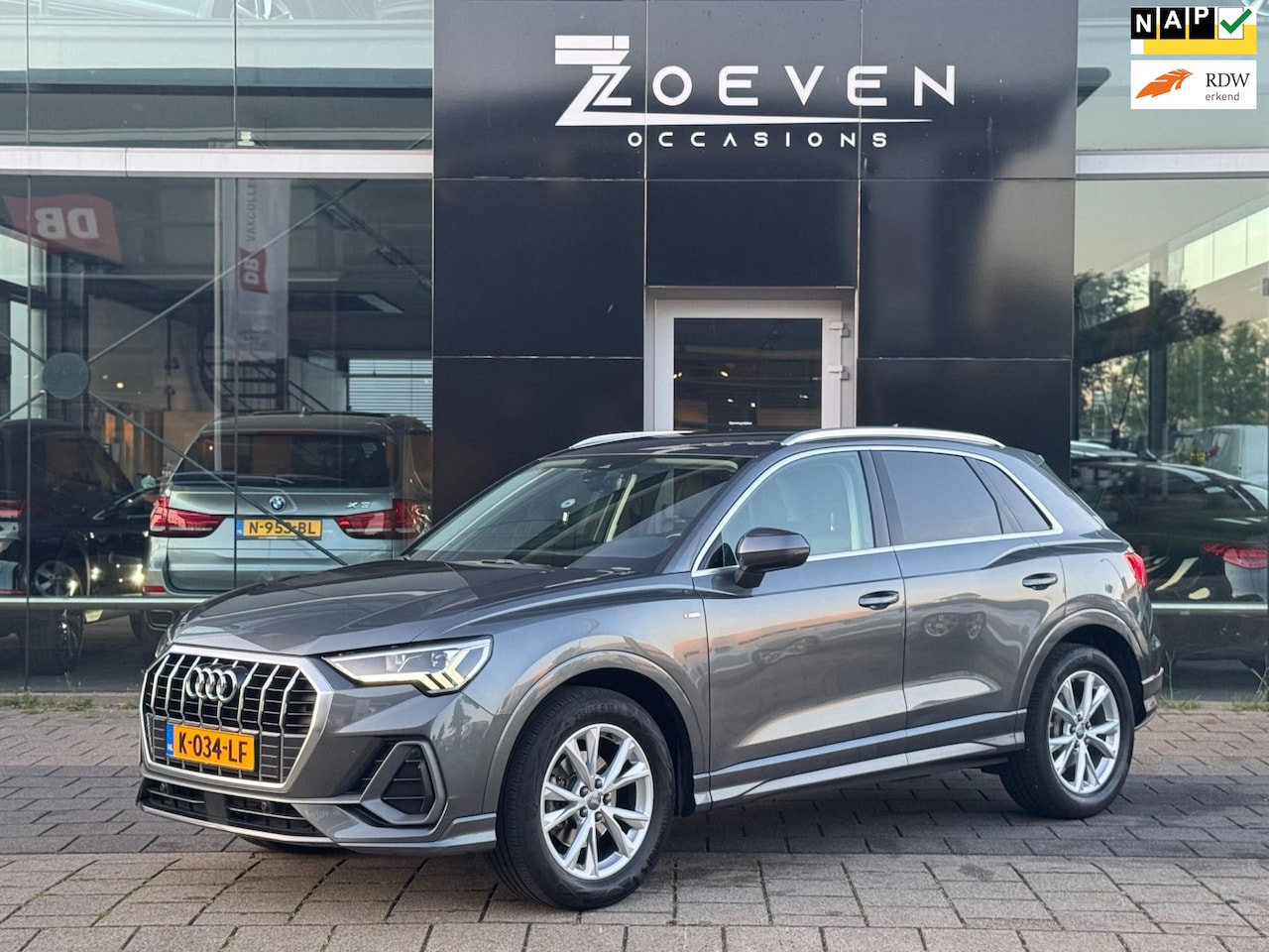 Audi Q3 - 35 TFSI S Edition 35 TFSI S edition - AutoWereld.nl