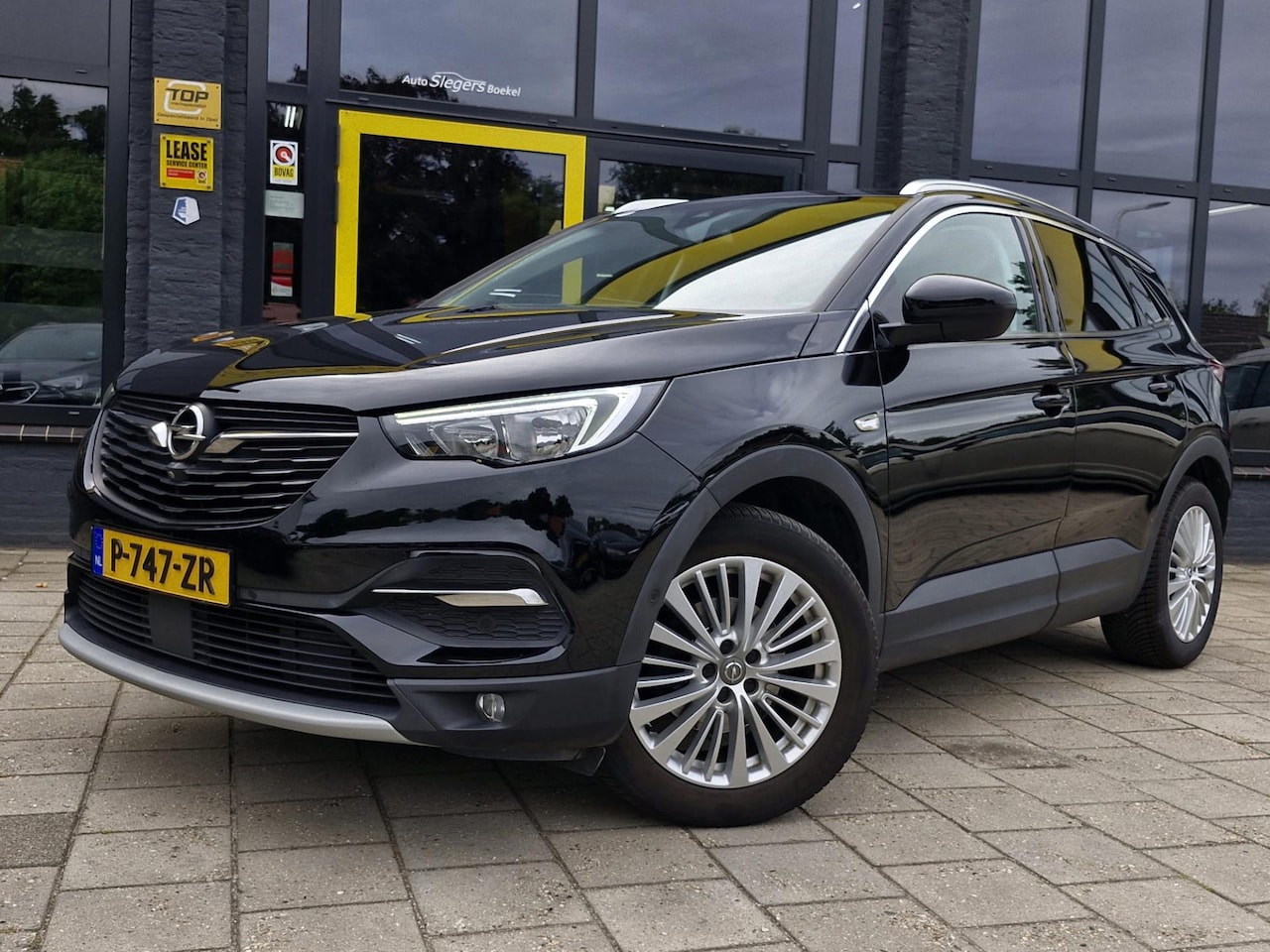 Opel Grandland X - 1.2 Turbo Innovation Automaat | Trekhaak | Camera V + A | Stoelverw V + A | Carplay | Andr - AutoWereld.nl