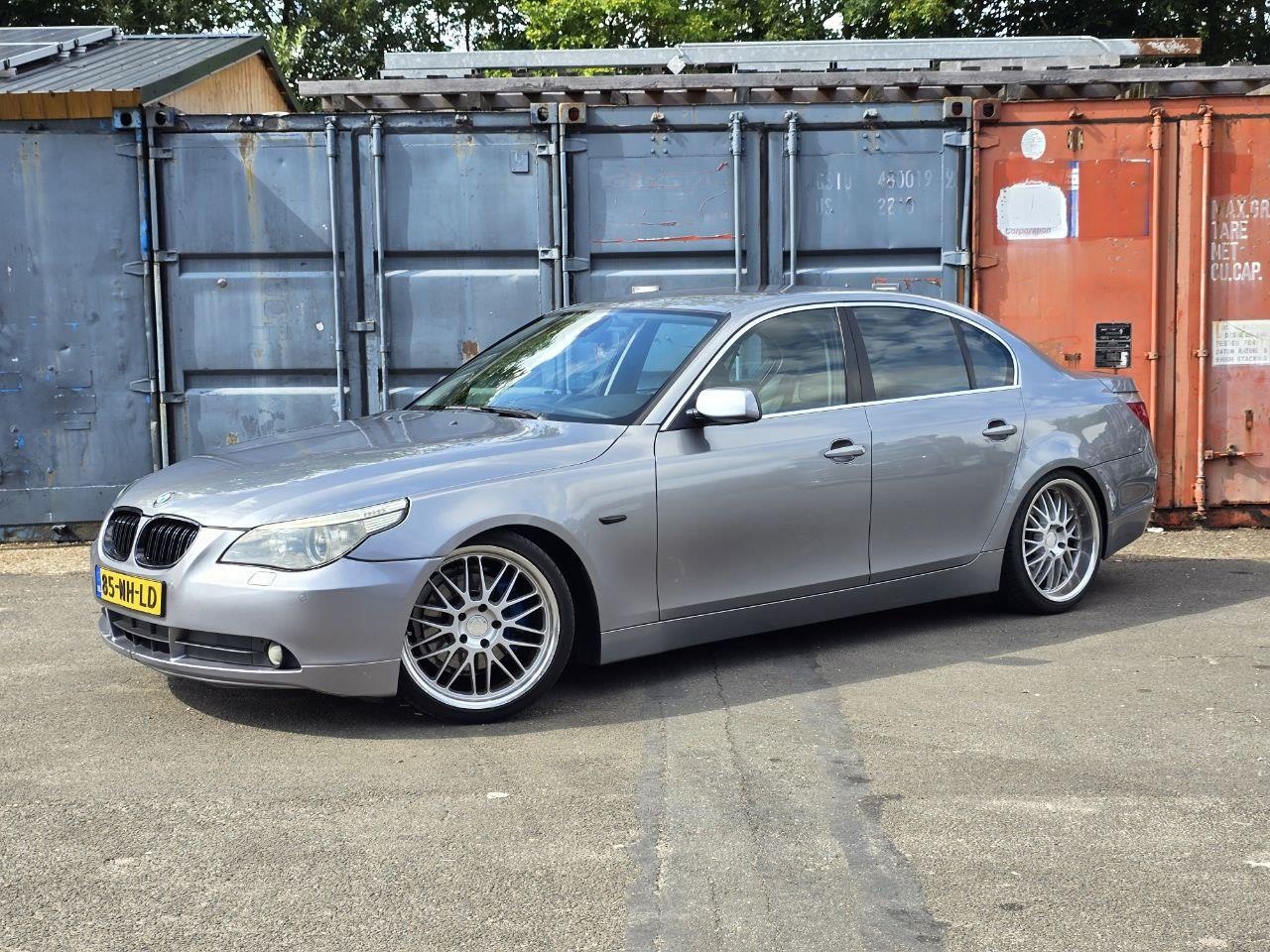 BMW 5-serie - 520i Executive | 19Inch | PDC | Verlaagd - AutoWereld.nl