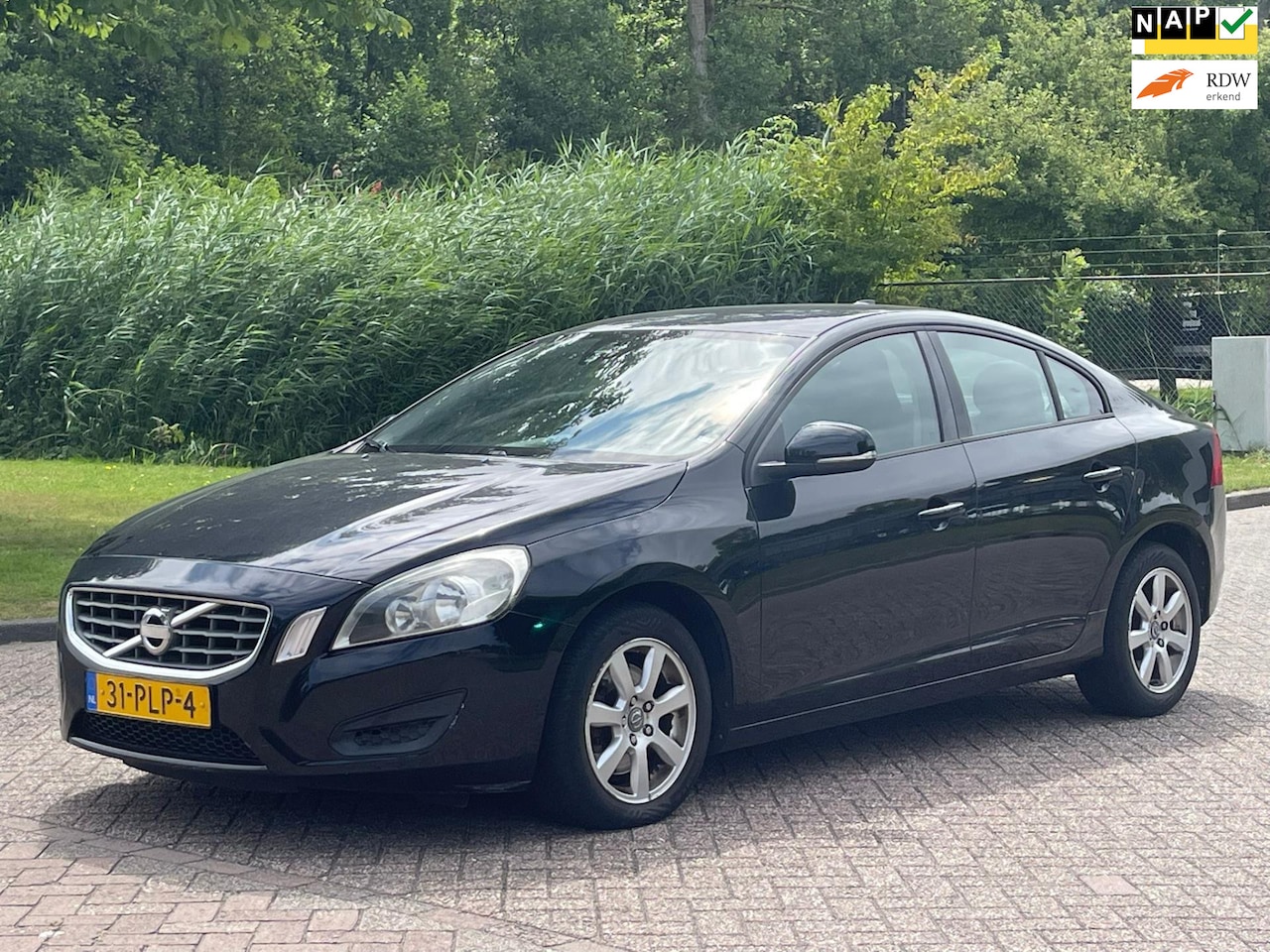 Volvo S60 - 1.6 T3 Kinetic/NIEUWE MOTOR GEPLAATS IN 2024 MET 90.000 KM/AIRCO/CRUISE/NAVI/PARKEERSENS A - AutoWereld.nl