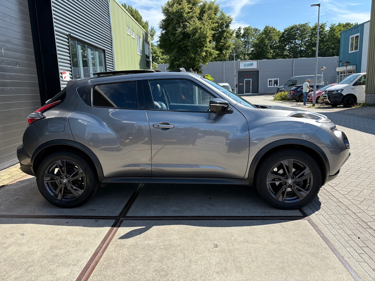 Nissan Juke - 1.6 Tekna Pano - Automaat - AutoWereld.nl