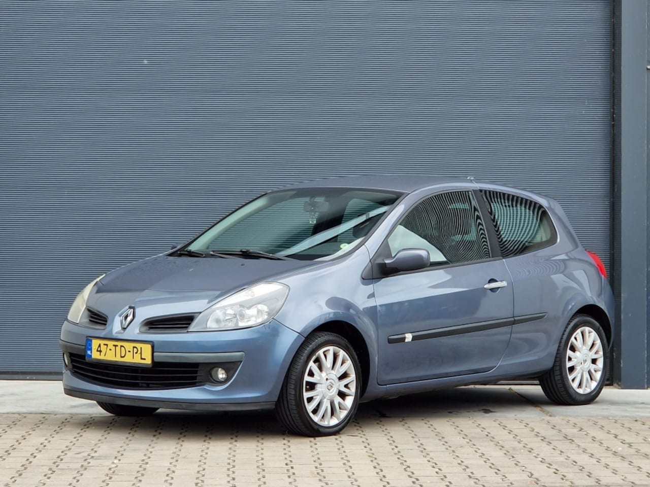Renault Clio - 1.4-16V Dynam.Luxe nap airco apk 6'2026 - AutoWereld.nl