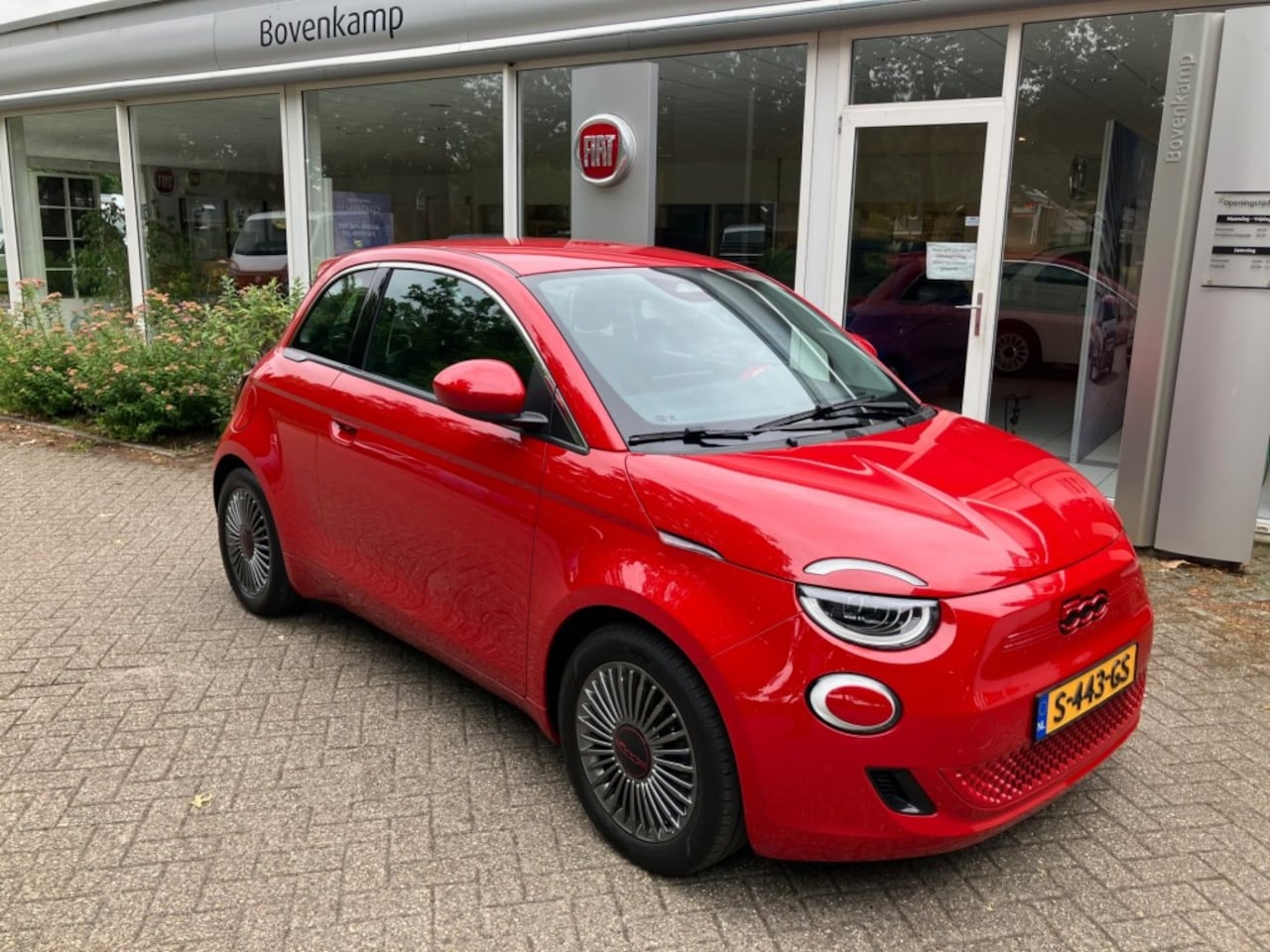 Fiat 500e - Red 42 kWh - AutoWereld.nl