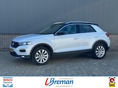 Volkswagen T-Roc - 1.5 TSI SPORT DSG 150pk ACC Trekhaak Navi Virtual cockpit Carp